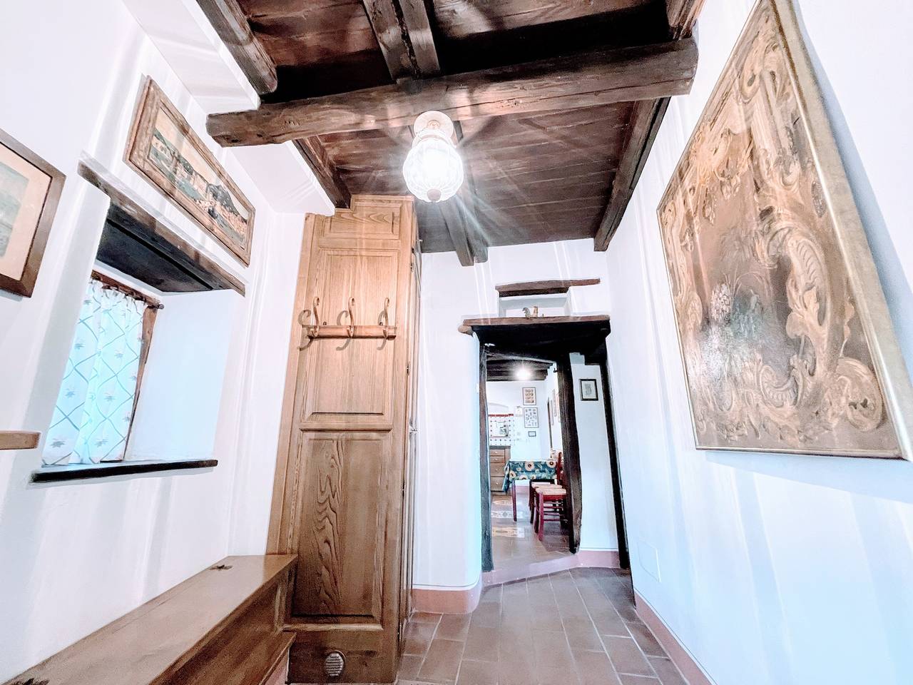 Vicolo - 5 Schlafplätze mit Klimaanlage, Wlan, Balkon zum Essen in Spoleto, Valnerina