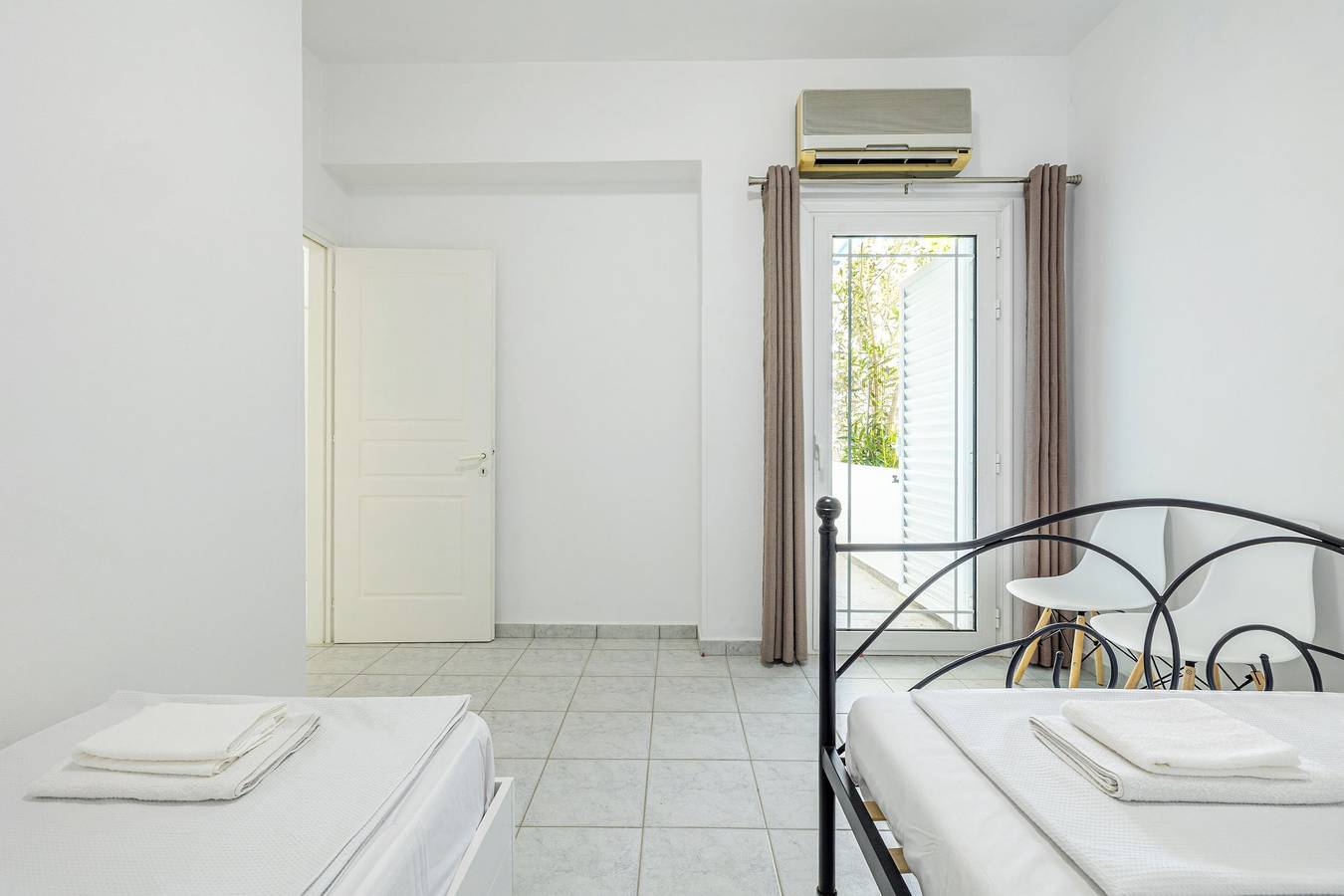 Ganze Wohnung, Ferienwohnung für 6 Personen mit Terrasse in Iraklio-Heraklion und Umgebung