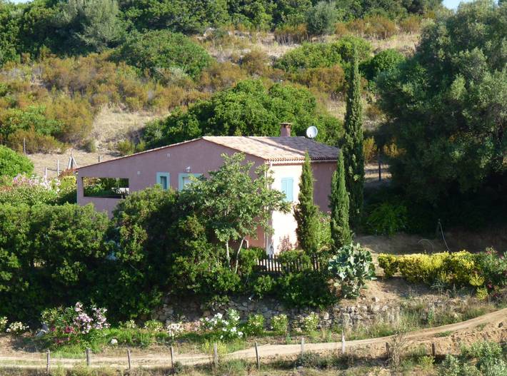 Villa pour 4 personnes, avec jardin et terrasse en Corse-du-Sud - 4