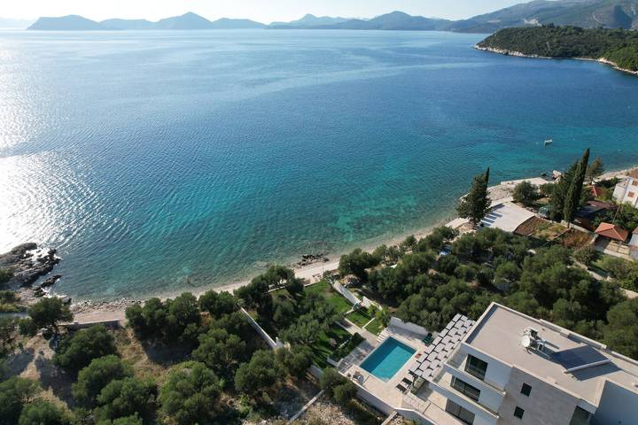 Location de vacances pour 14 personnes, avec jardin et balcon à Slano - 3