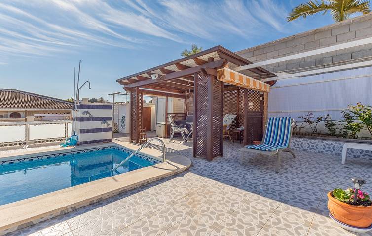 Ferienhaus für 5 Personen, mit Garten und Terrasse sowie Pool, mit Haustier in Torrevieja - 2