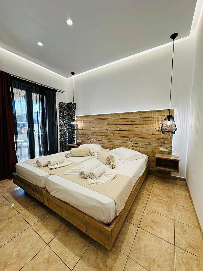 Villa Livadaros in Karterados, Santorini
