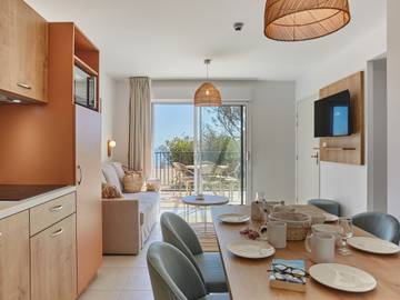 Ferienwohnung für 4 Personen, mit Balkon und Kinderpool sowie Garten in Provence-Alpes-Côte d'Azur