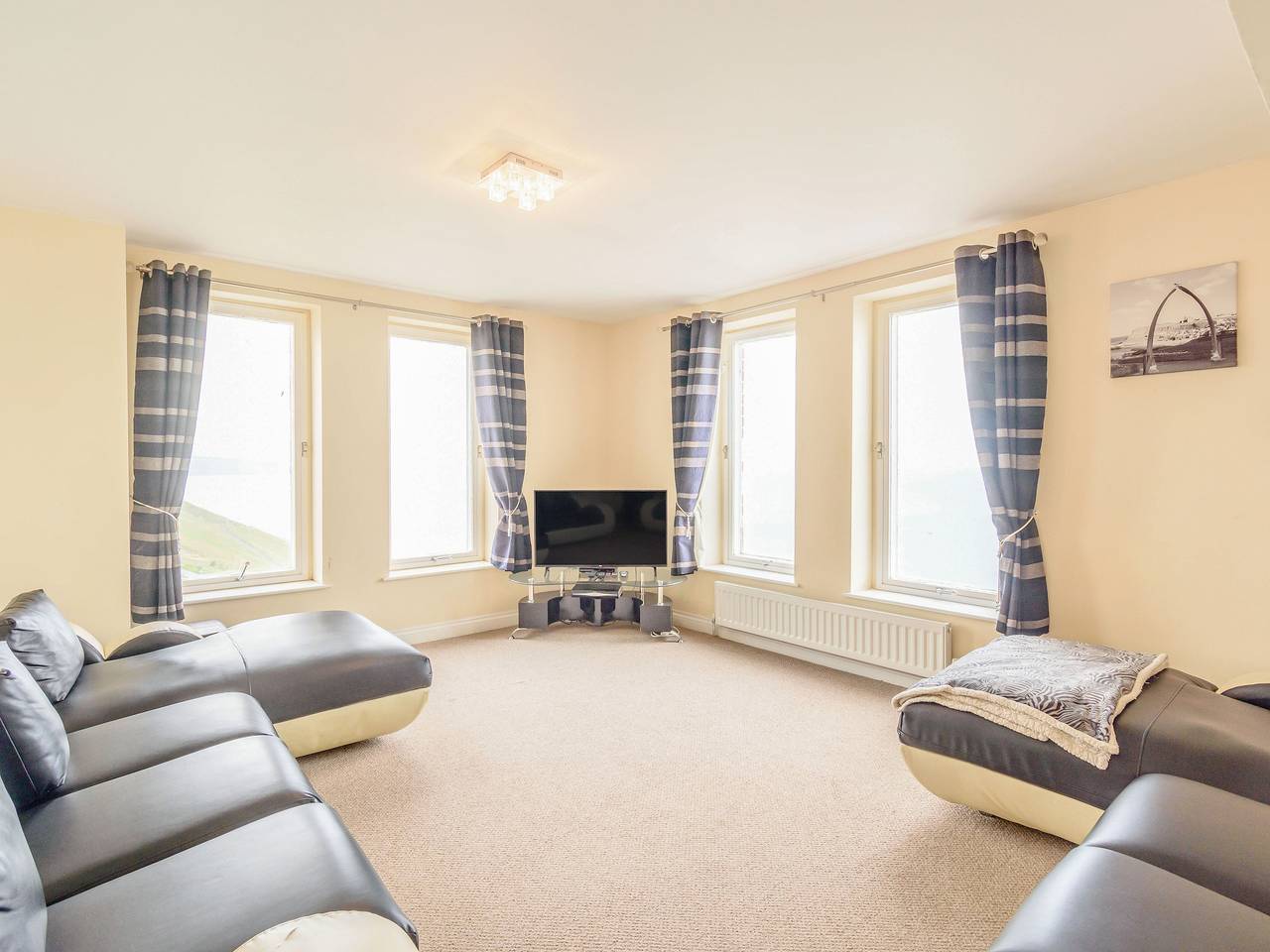 Entire apartment, Cairns Vista in Whitby, North York Moors National Park