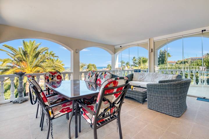 Ferienhaus 'Melodie Delfin' mit Bergblick, Wi-Fi und Klimaanlage in Montgo, Dénia