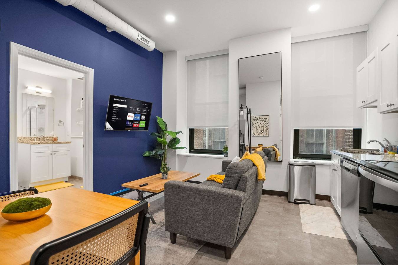 Ganze Wohnung, Cozysuites Stunning 1Br in Downtown Pitts  9 in Pittsburgh, Allegheny County