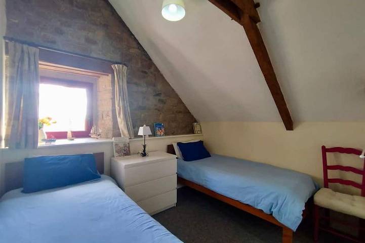 Location de vacances pour 6 personnes, avec jardin et piscine à Langoëlan - 2