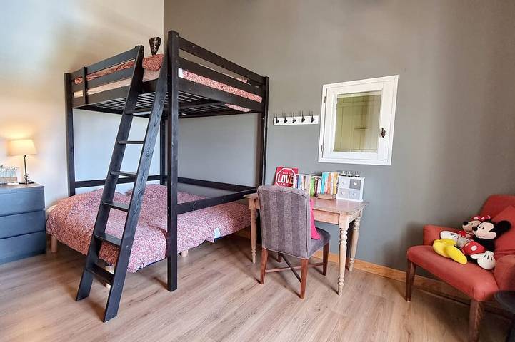 Location de vacances pour 10 personnes, avec terrasse, animaux acceptés à Pougnadoresse - 4