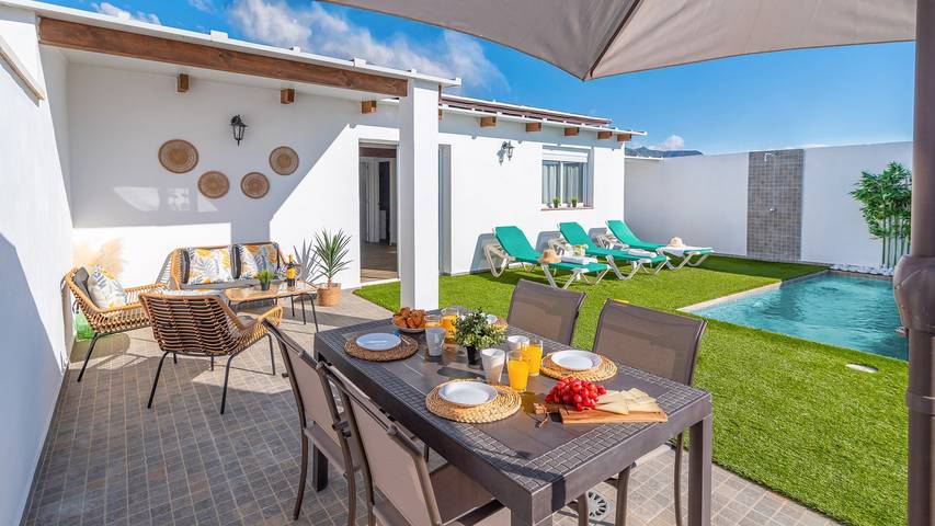 Finca für 4 Personen, mit Pool und Balkon/Terrasse in Nerja - 3