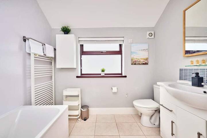 Ganze Wohnung, Central Portrush Apt by the Beach in Portrush, Grafschaft Antrim