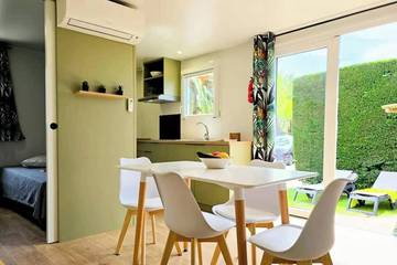 Camping für 4 Personen in Ruoms