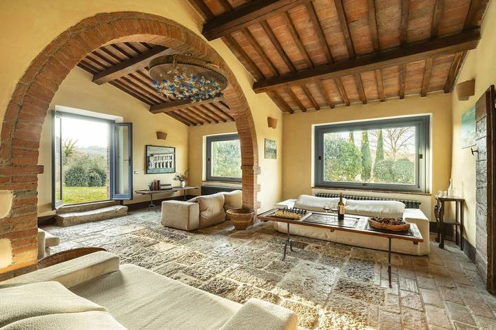 Independent residence with 12 beds in Montepulciano-Podere Monti in Montepulciano, Provincia de Siena