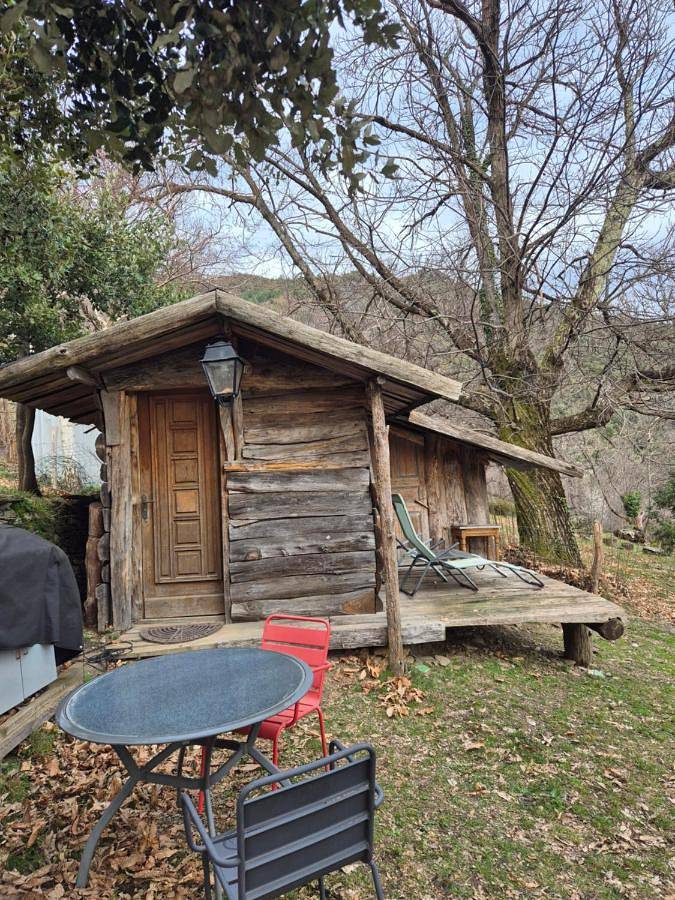 Location de vacances pour 2 personnes, avec vue et jardin à Saint-Germain-de-Calberte - 4