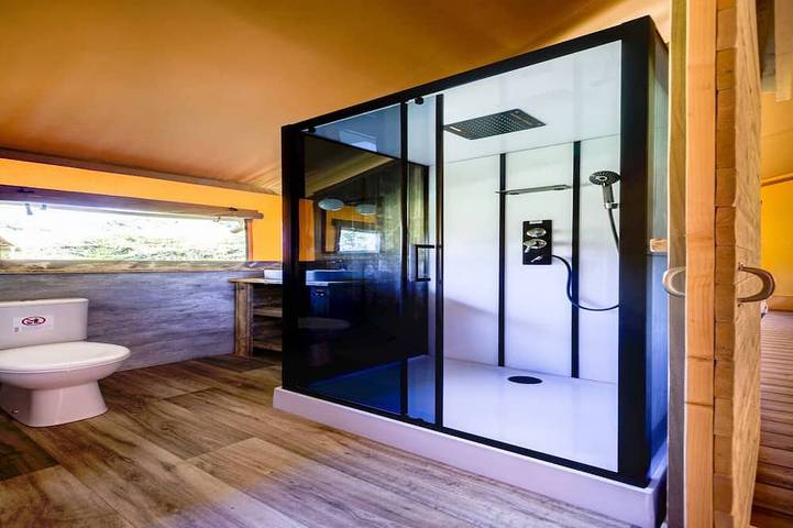Schickes Glamping-Refugium mit Pool in Dalfsen, Regio Zwolle