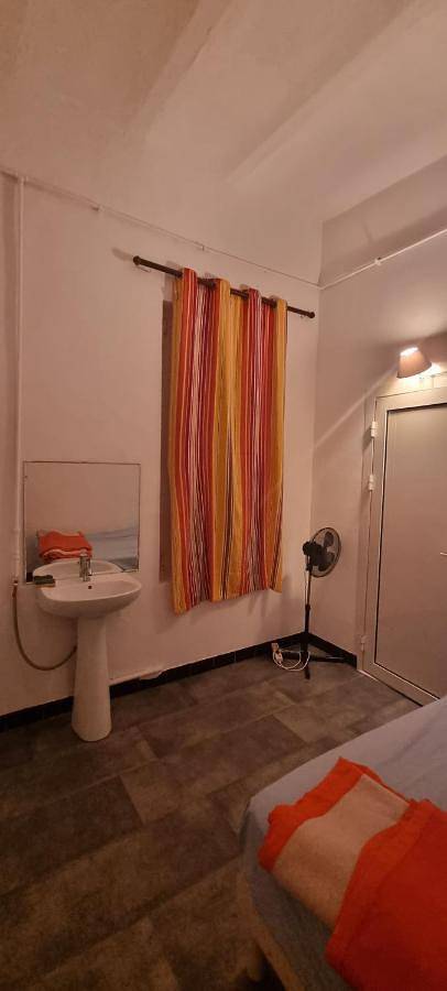 Maison d’hôte pour 2 personnes, avec jardin à la La Ciotat - 2