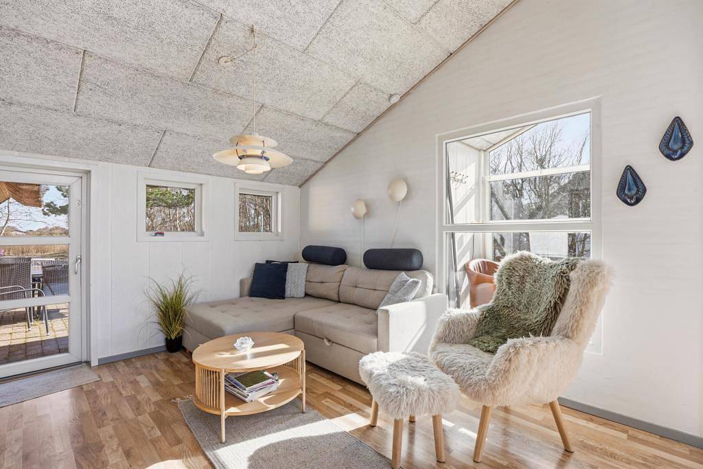 Kinderfreundliches Ferienhaus mit Pool und Whirlpool  in Toftum, Wadden Sea National Park