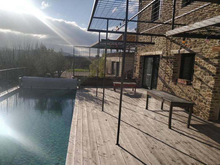 Location de vacances pour 12 personnes, avec Terrasse et Jardin ainsi que Piscine et Vue à Saint-Chamond - 4