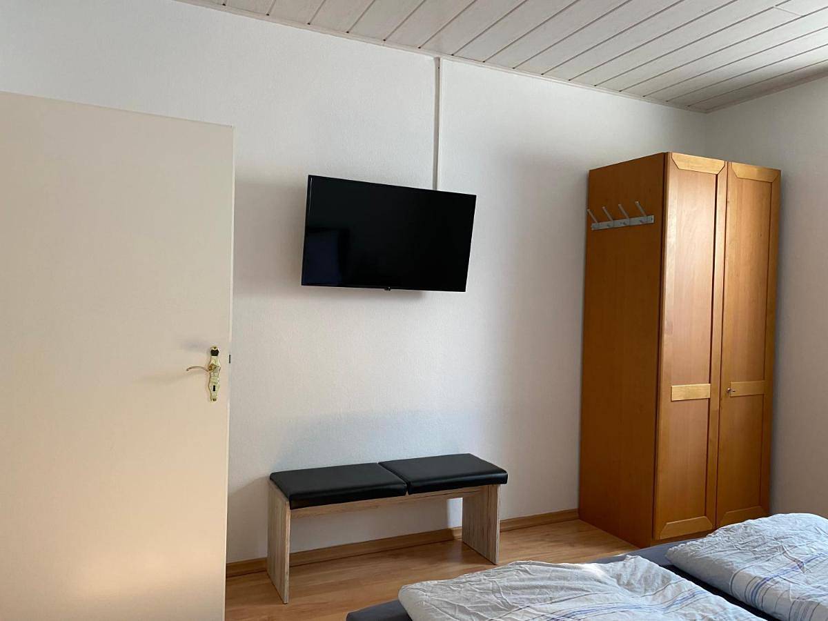 Ganze Wohnung, One-Bedroom Apartment with Balcony in Ellenz-Poltersdorf, Cochem-Zell