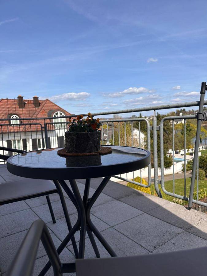 Ferienwohnung für 3 Personen, mit Balkon und Ausblick - 1