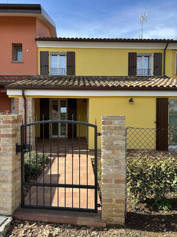 Maison d’hôte pour 2 personnes, avec Terrasse ainsi que Jardin et Vue à San Giovanni in Marignano