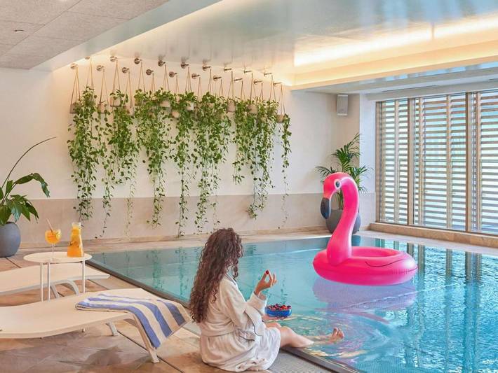 Hôtel pour 2 personnes, avec terrasse ainsi que sauna et piscine, animaux acceptés