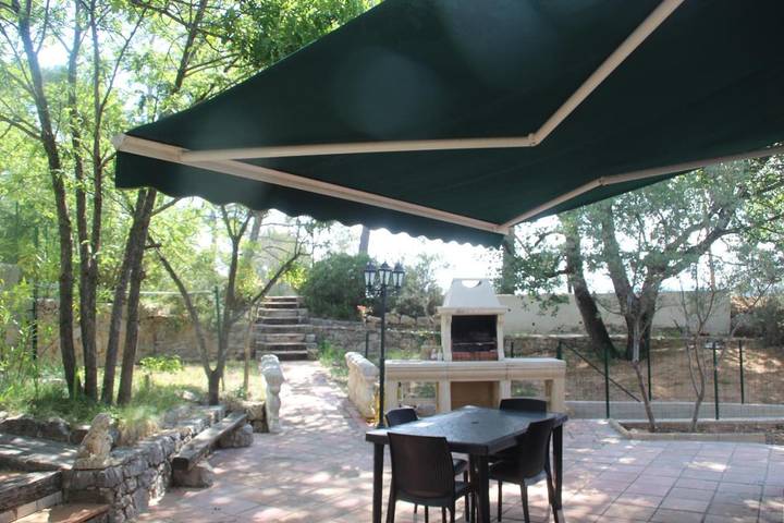 Location de vacances pour 4 personnes, avec terrasse et jardin à Sillans-la-Cascade - 3