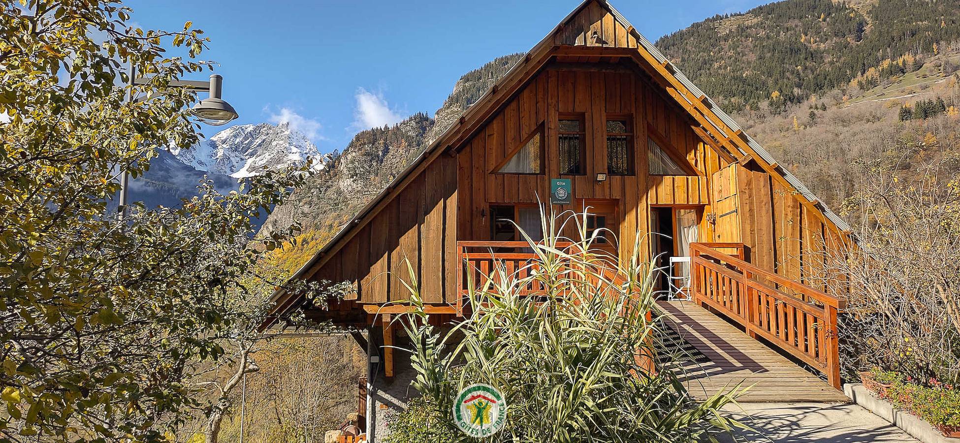 Acogedora casa rural con aparcamiento, jardín e Internet - Cerca de la estación de esquí in Oz (desambiguación), Parque Nacional de los Ecrins