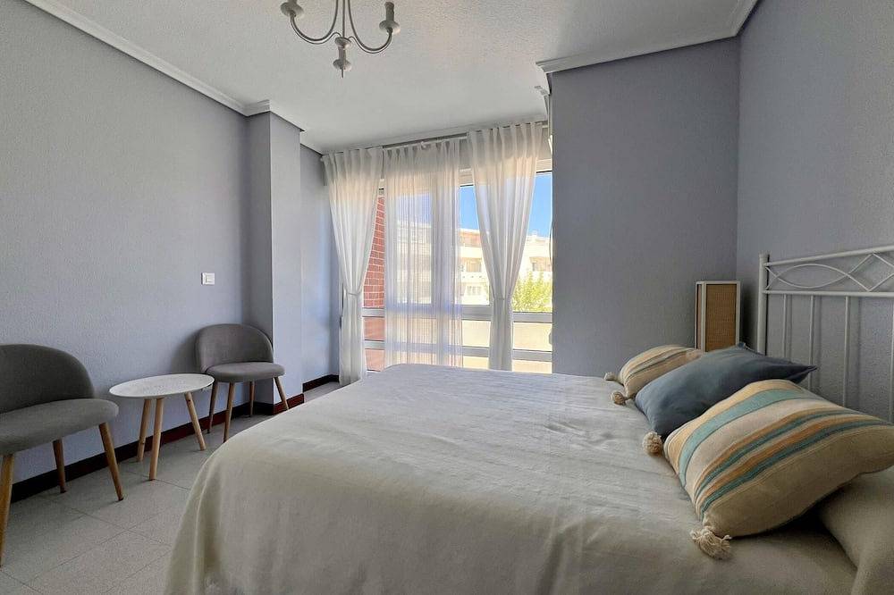 Entire apartment, Bright apartment in Somo in Somo, Ribamontán al Mar