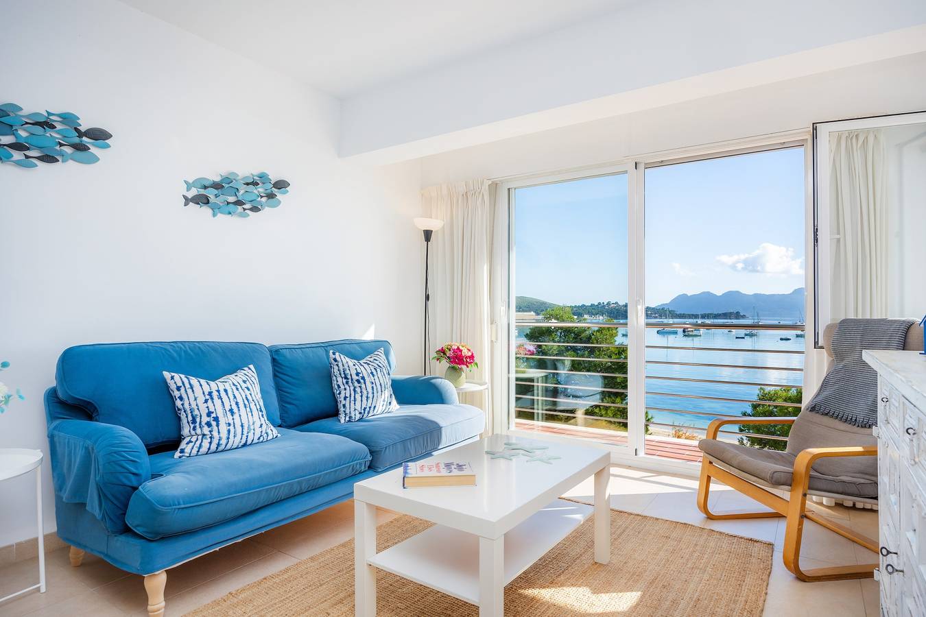 Appartamento intero, Appartamento 'Tonia' con vista mare, Wi-Fi e aria condizionata in Port de Pollença, Pollença