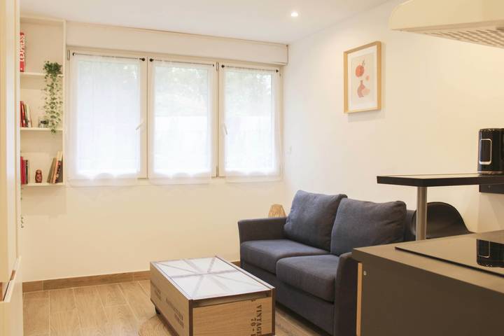 Studio pour 2 personnes, avec jardin à Saint-Denis