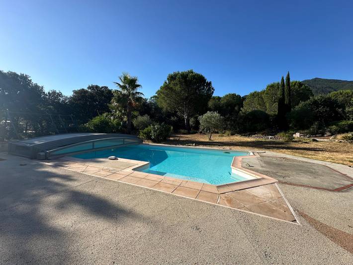 Location de vacances pour 10 personnes, avec Balcon ainsi que Terrasse et Jardin à Laroque-des-Albères - 3