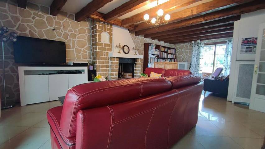 Gîte pour 2 personnes, avec jacuzzi ainsi que terrasse et jardin à Chelles - 4