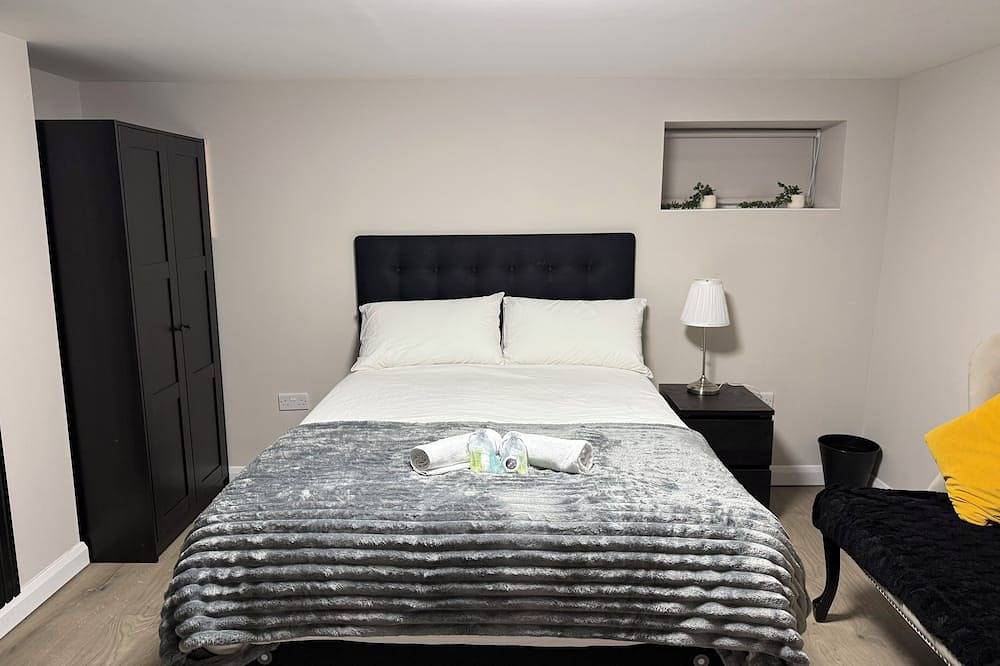 Stylish 1-Bed Apartment | Ideal for 2 Guests in Manchester, Greater Manchester