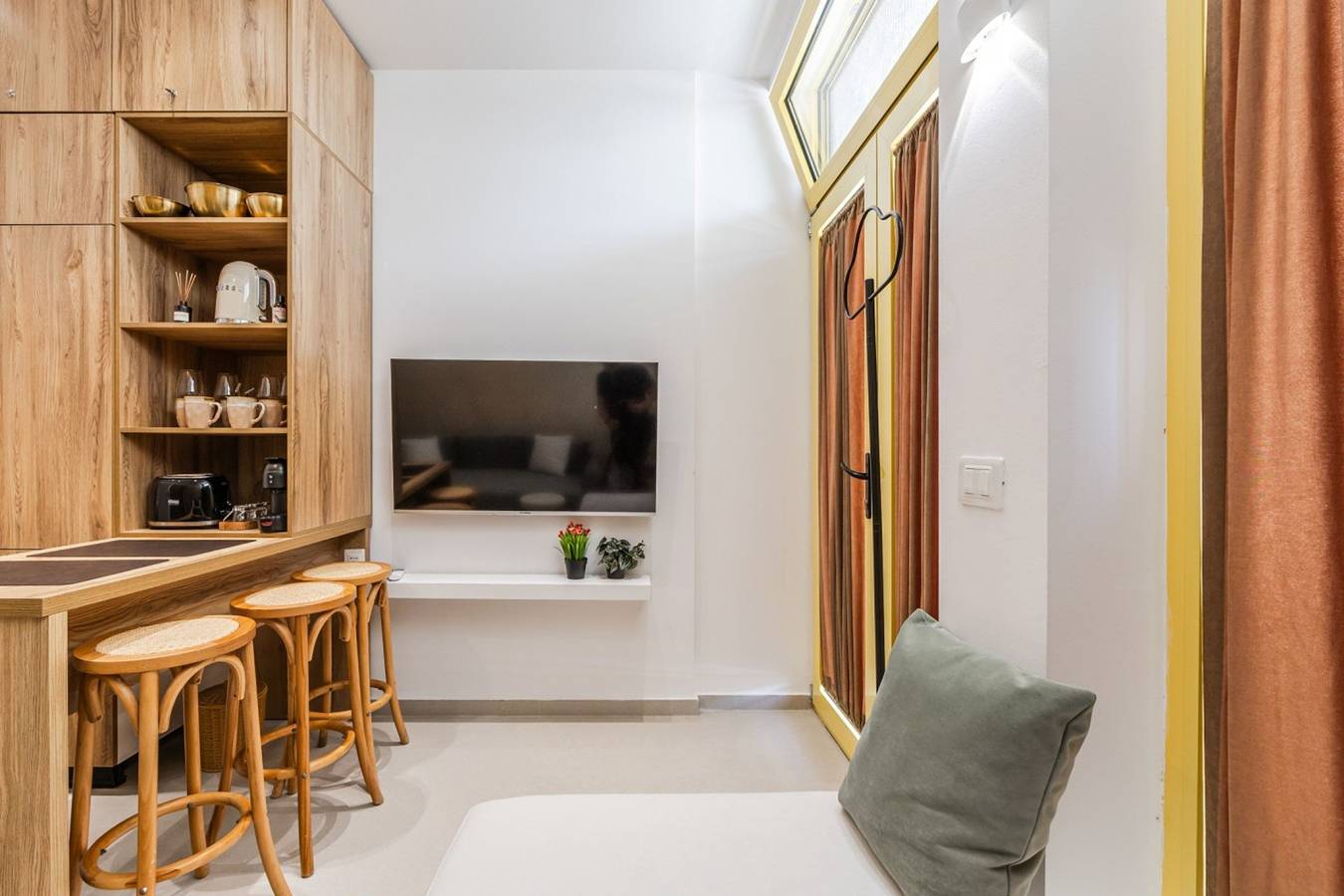 Ganze Wohnung, Noon Properties 1 | Beachside 1Br in Dhërmi in Dhërmi, Himarë