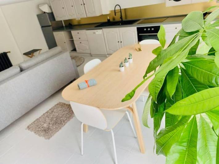 Location de vacances pour 5 personnes, avec terrasse à Villiers-sur-Marne