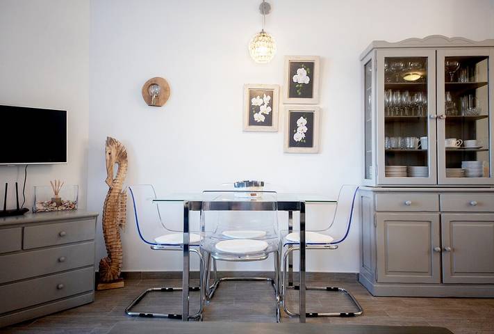 Apartamento inteiro, Apartamento "Sivella" perto da Praia com Terraço, Varanda, A/C & Wi-Fi in Port de Pollença, Pollença