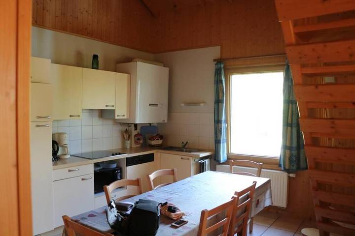 Location de vacances pour 8 personnes, avec jardin ainsi que vue et sauna à Chapelle-des-Bois - 3