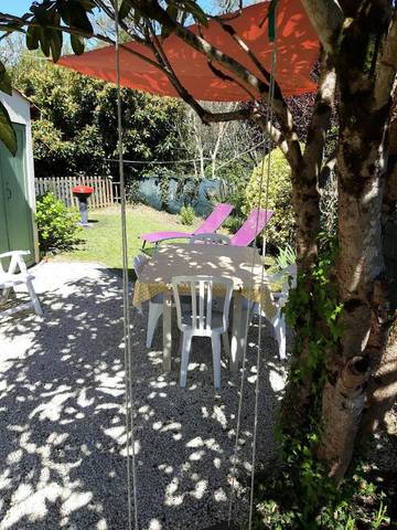 Gîte pour 4 personnes, avec jardin à Ménesplet