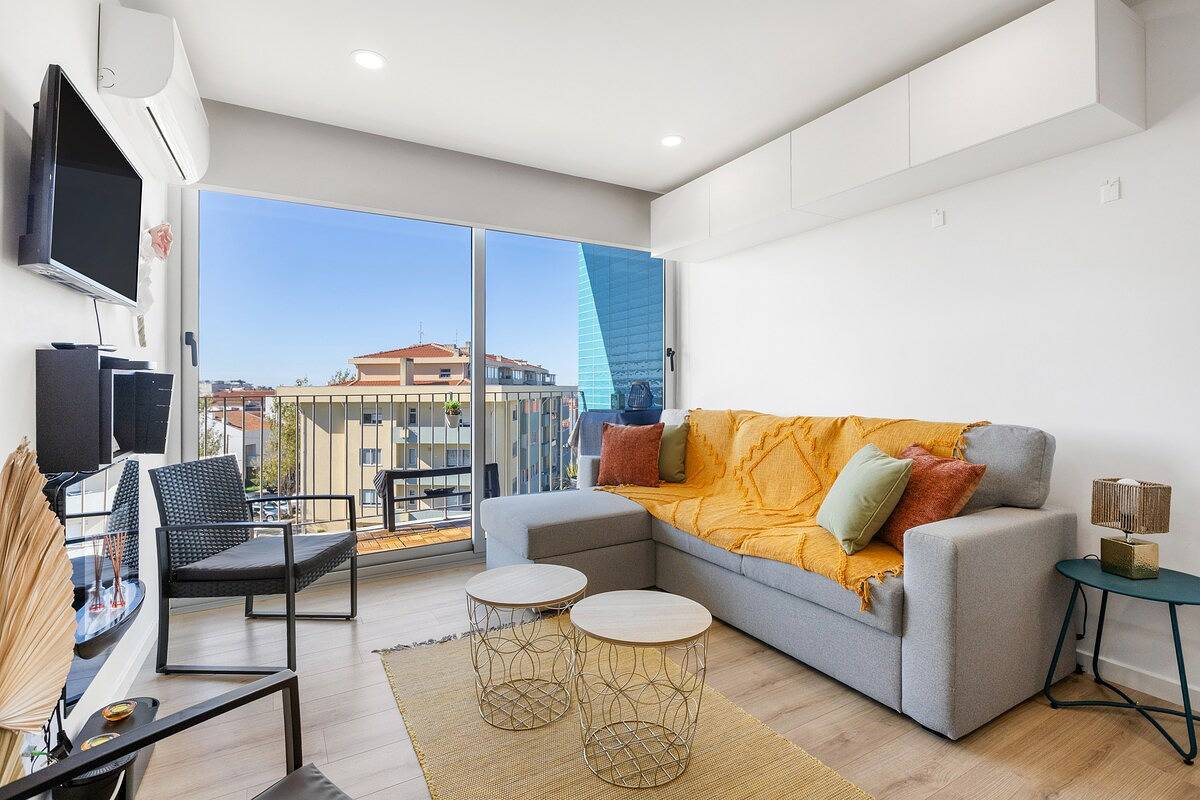 Appartement entier, Blue Breeze Espinho | Pool View, Gym & Balcony in Espinho, District de Aveiro
