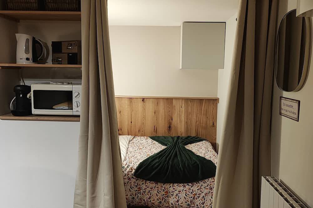 Appartement entier, Petit studio indépendant idéalement situé in Wittelsheim, Région de Thann