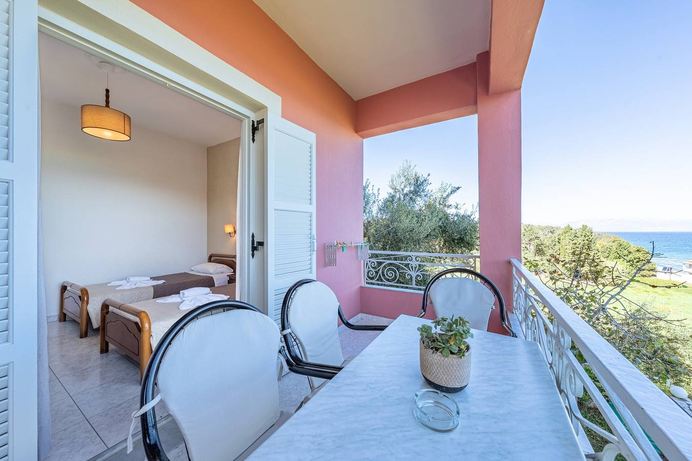Apartamento entero, Apartamento '6' con vistas al mar, Wi-Fi y aire acondicionado in Corfú