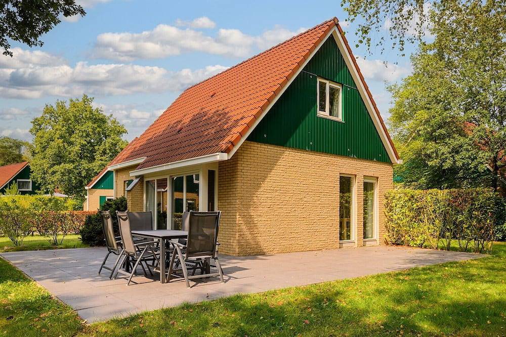 Comfortable bungalow for 6 people in Diessen, Nordbrabant