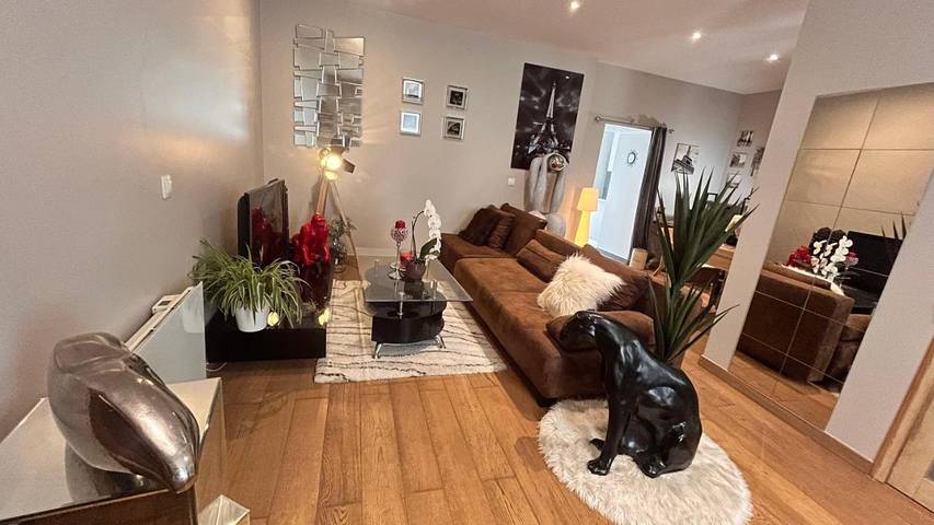 Apartamento de vacaciones para 4 personas, con jardín además de sauna y jacuzzi - 1