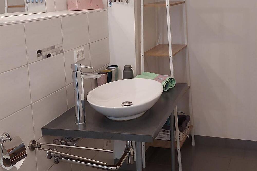 Entire apartment, Vacation apartment \"Stadtblick\" - Apartments Stadteinwärts in Zittau, Zittau Mountains