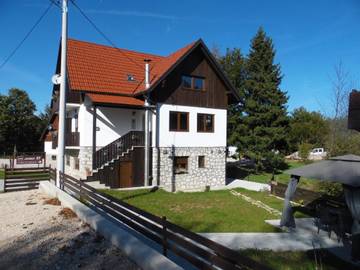 Ferienhaus für 2 Personen, mit Balkon an den Plitvicer Seen