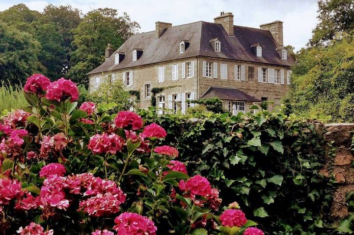 Châteaux pour 25 personnes, avec jardin en Bretagne