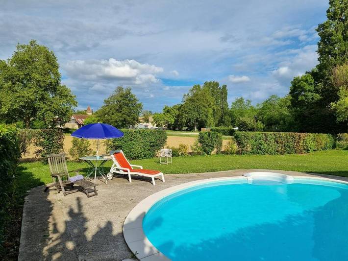 Location de vacances pour 2 personnes, avec piscine et jardin à Fourcès - 3