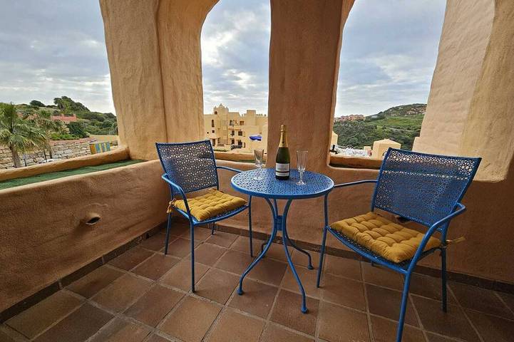 Ferienwohnung für 4 Personen, mit Balkon und Pool - 1