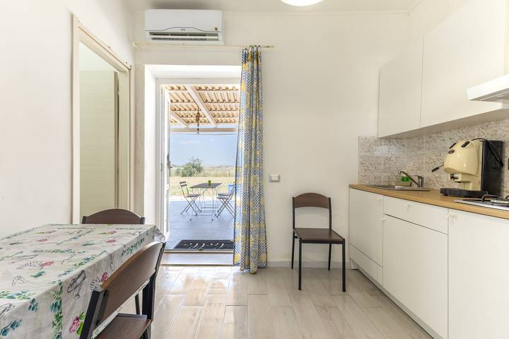 Appartement entier, Appartement "Fenicottero Rosa" avec terrasse privée et Wi-Fi in Granelli, Pachino