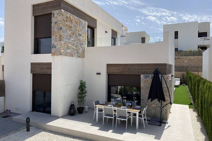 Villa for 6 people, with garden and balcony - 1